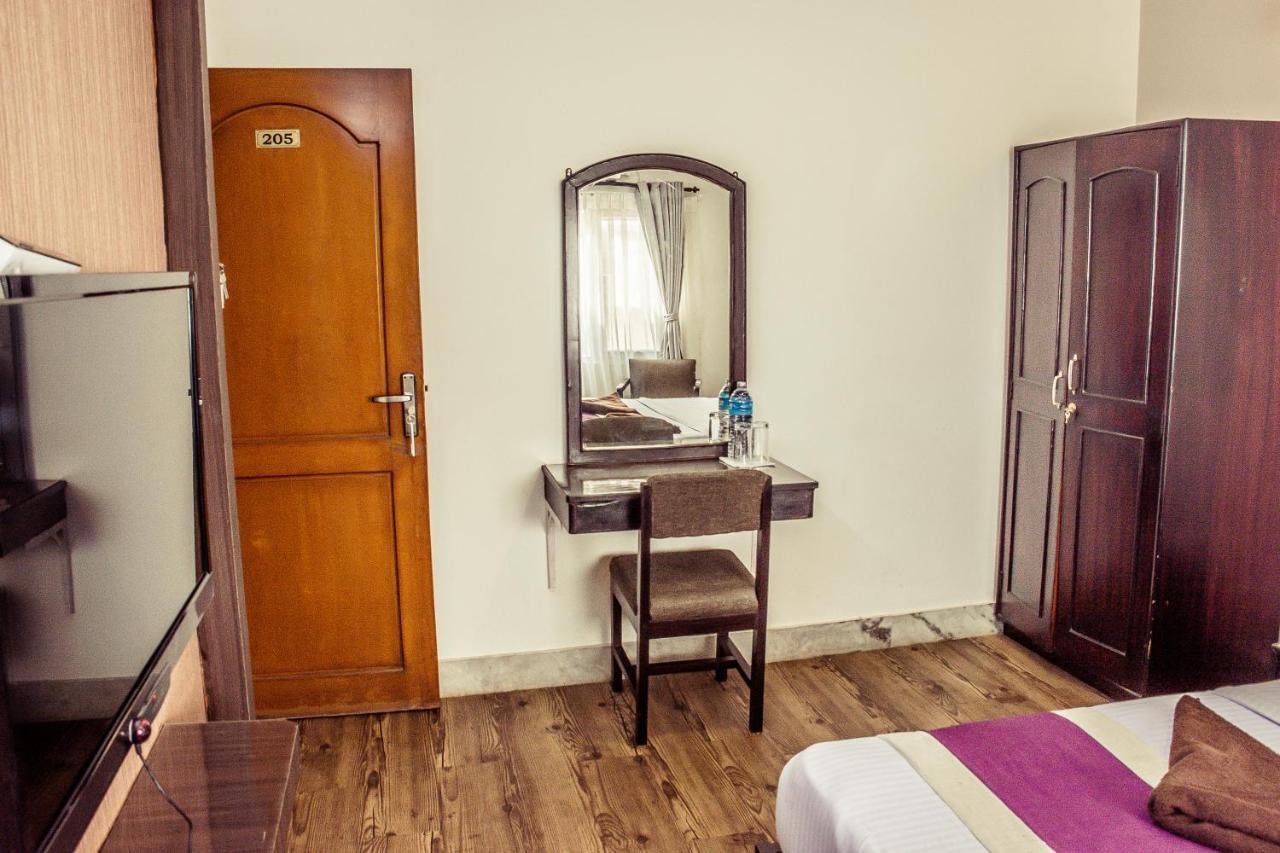 Ausfinn Hotel Metro Inn Kathmandu Exterior photo